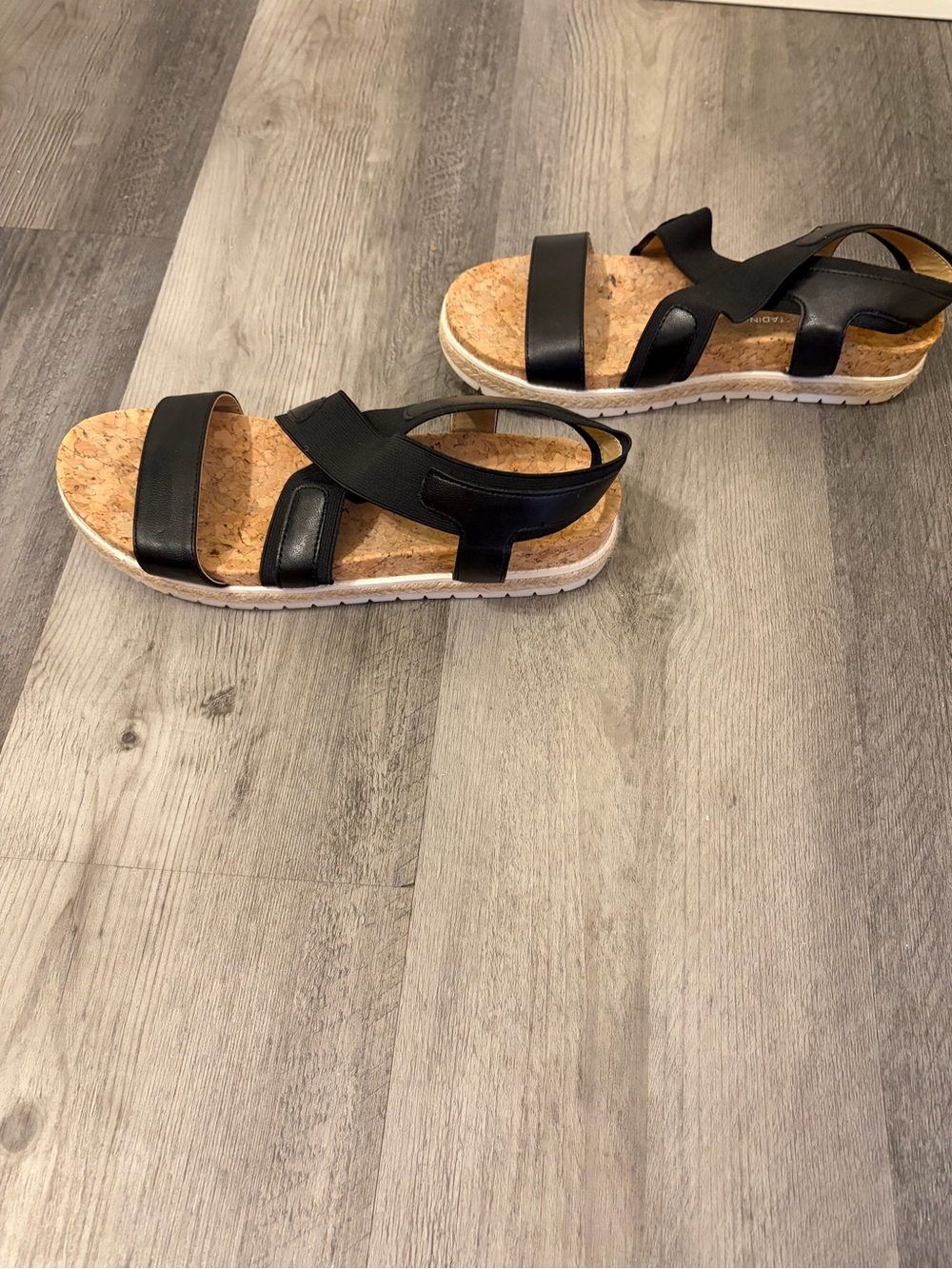 Adrienne Vittadini Pritin Sandal Comforting Cork Footbed Size 8 - Picture 5 of 7